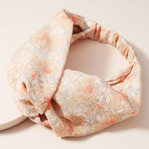 Anthropologie Accessories - Anthropologie Jia Twist Headband  - peach